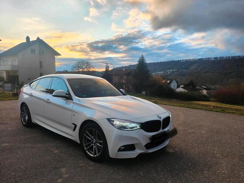 Weiß Gebraucht 2017 BMW 330 Gran Turismo M Sport Limousine | 23.000 € (Fairer Preis) - Bild 1/4
