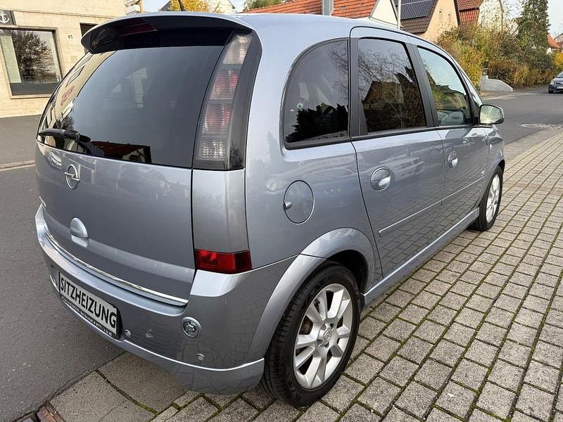 Gebraucht Opel Meriva OPC 105 PS (77 kW) 2010 Silber Van / Kleinbus