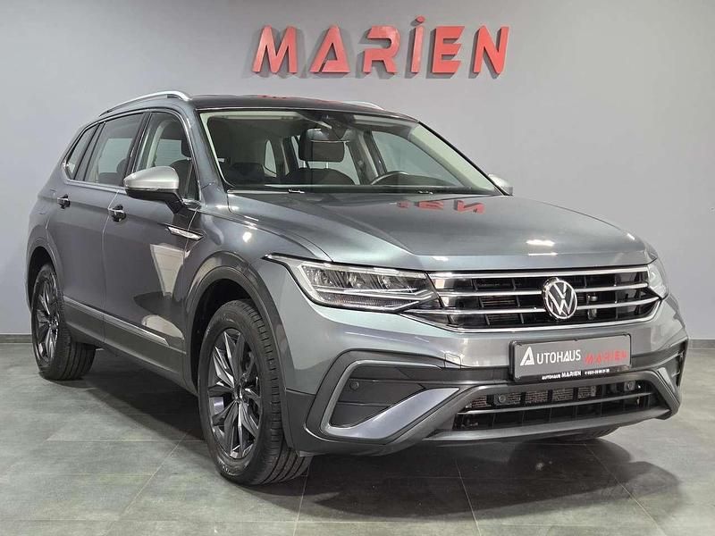 Gebraucht VW Tiguan Allspace 150 PS (110 kW) 2023 Grau SUV