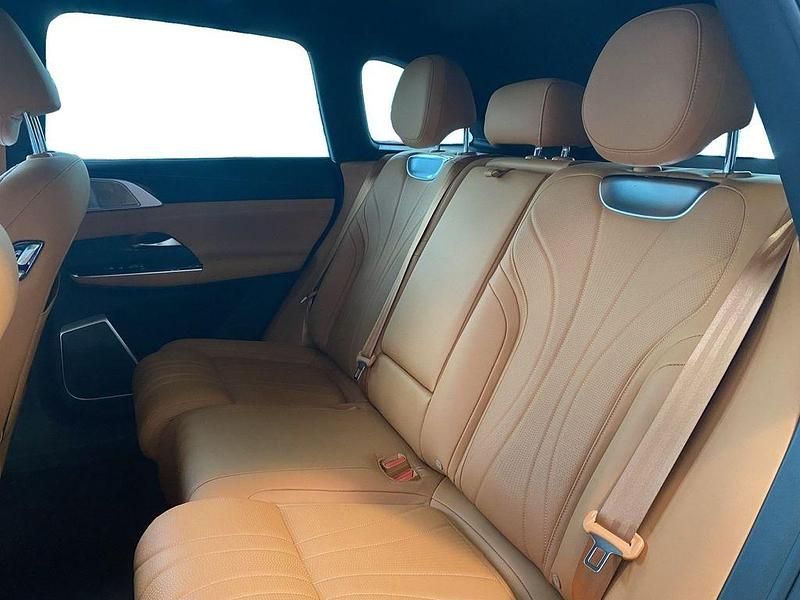 Neu XPENG G9 405 kW (551 PS) 2025 Weiß SUV