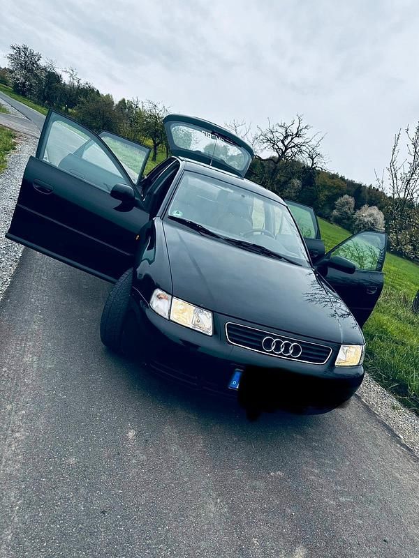 Usata Audi A3 102 CV (75 kW) 2000 Nero Utilitaria
