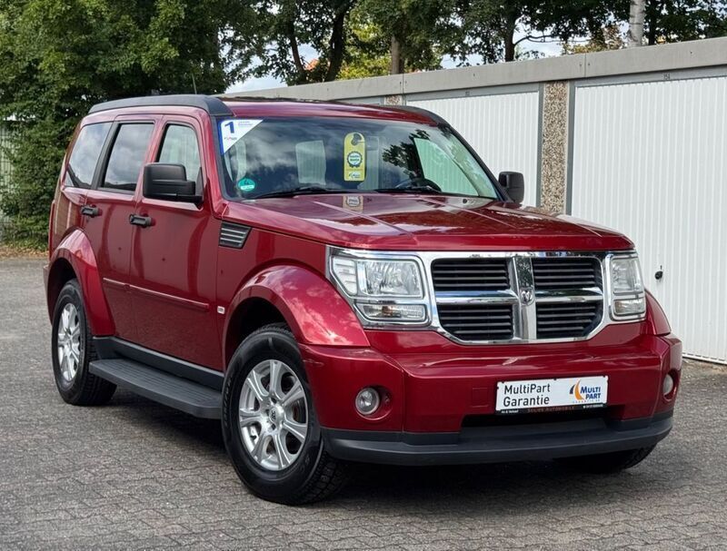 Rot Gebraucht 2007 Dodge Nitro SXT SUV | 8.490 € (Etwas zu teuer) - Bild 1/4