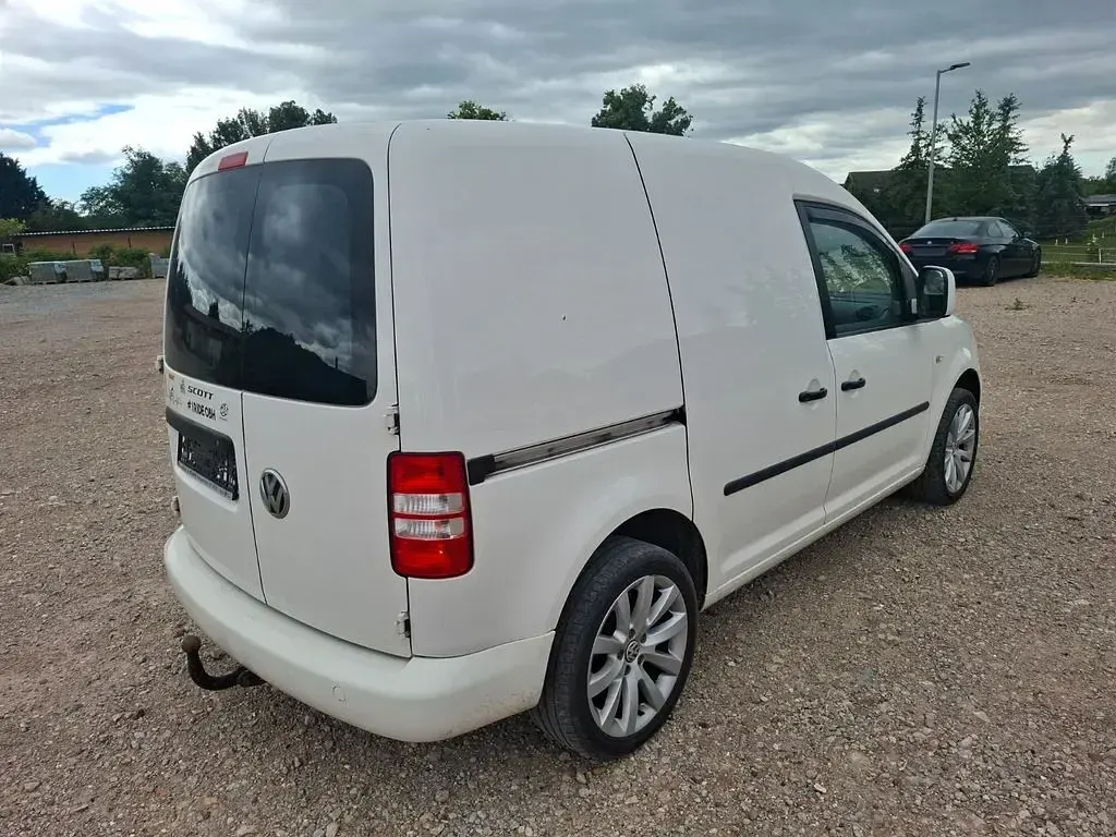 Gebraucht VW Caddy 102 PS (75 kW) 2013 Weiß Van / Kleinbus