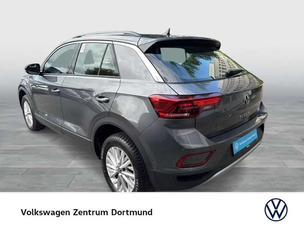 Gebraucht VW T-Roc Life 150 PS (110 kW) 2025 Grau SUV