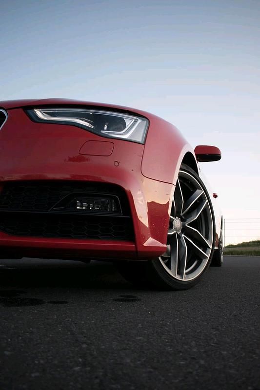 Gebraucht Audi A5 Comfort 218 PS (160 kW) 2016 Rot Coupé