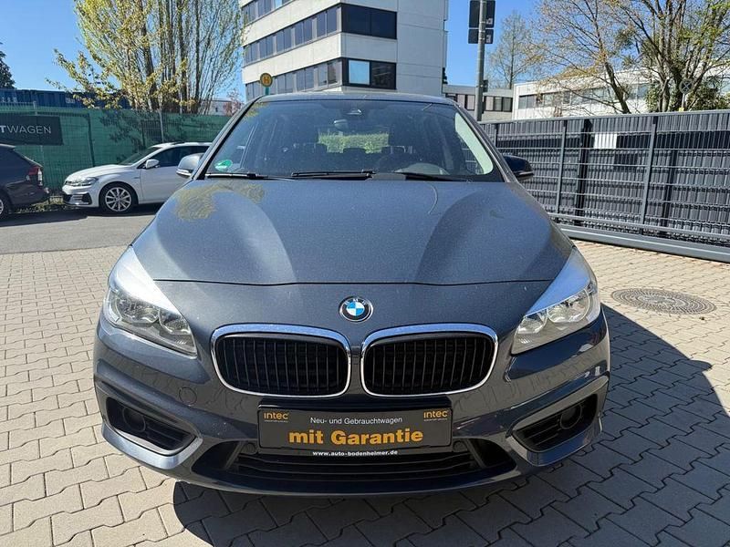 Second-hand BMW 220 Basis 192 CP (141 kW) 2014 Gri Break