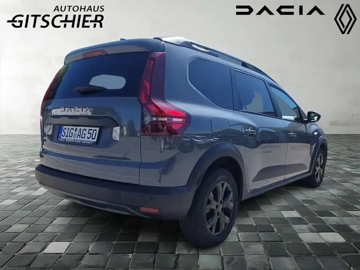 Gebraucht Dacia Jogger Extreme 101 PS (74 kW) 2025 Grau Van / Kleinbus