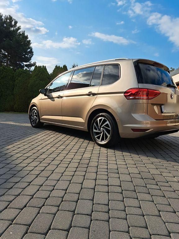 Gebraucht VW Touran Join 116 PS (85 kW) 2019 Gold Van / Kleinbus