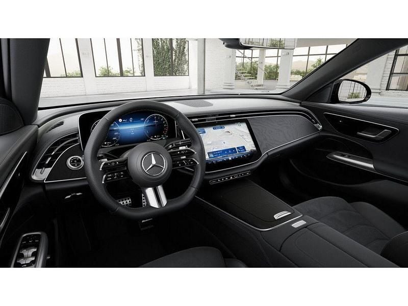 Gebraucht Mercedes E300 AMG 197 PS (144 kW) 2025 Grau / manufaktur alpingrau Kombi