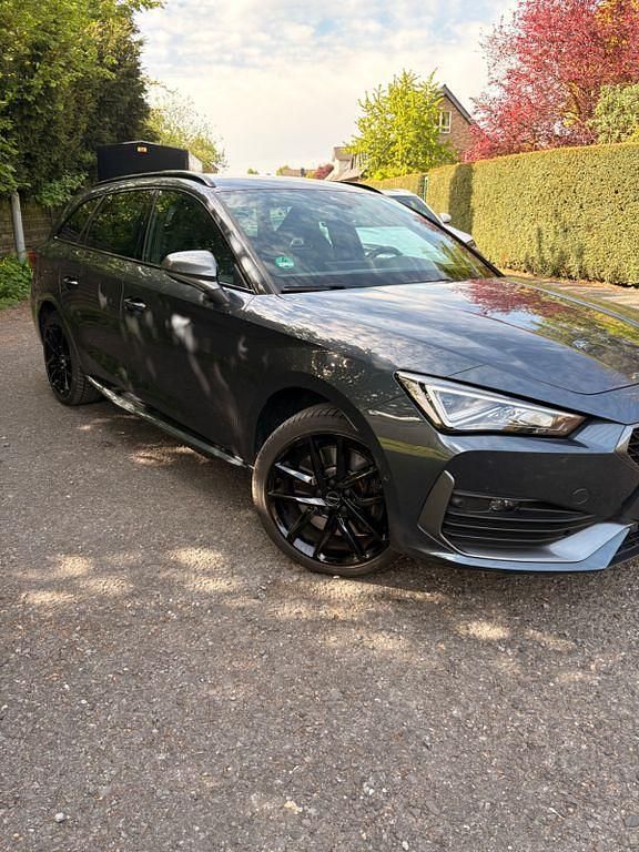 Second-hand Cupra Leon 245 CP (180 kW) 2020 Gri Berlinǎ