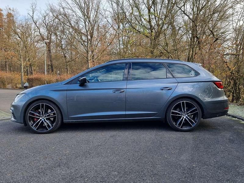 Usata Seat Leon ST 300 CV (220 kW) 2017 Grigio Station wagon