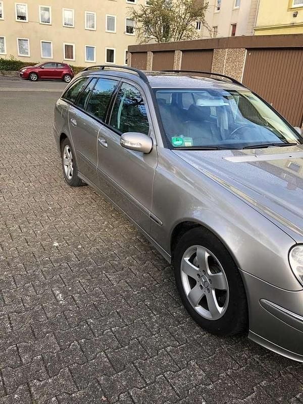 Second-hand Mercedes E320 224 CP (164 kW) 2006 Maro Break