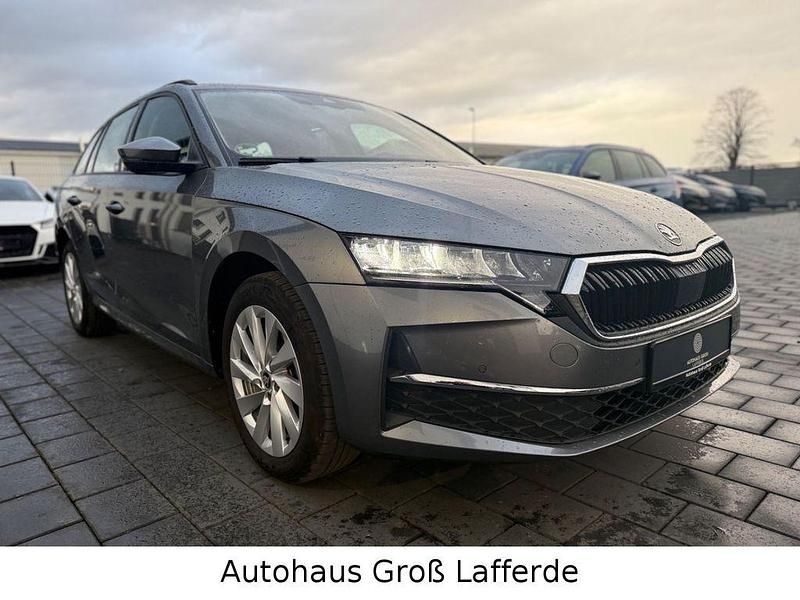 Gebraucht Skoda Octavia Selection 150 PS (110 kW) 2025 Grau Kombi