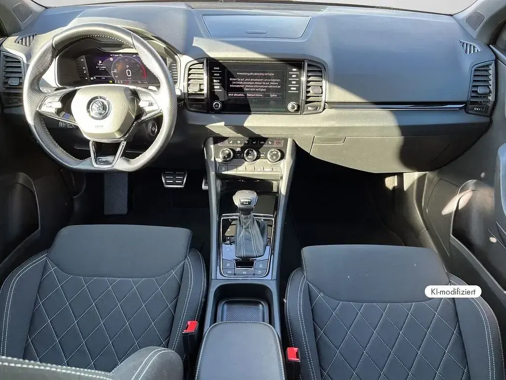 Gebraucht Skoda Karoq SportLine 190 PS (139 kW) 2023 Blackmagic perleffekt (metallic) SUV
