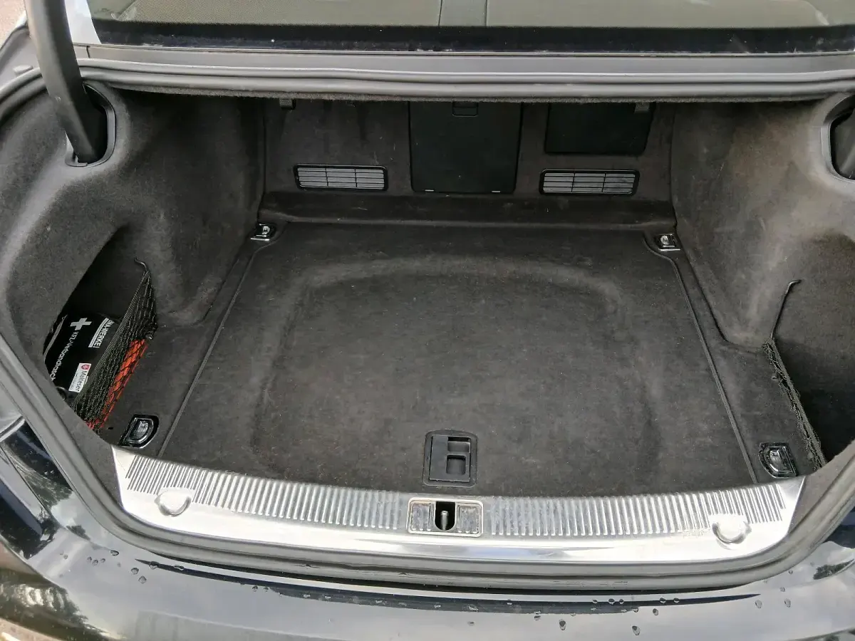 Gebraucht Audi A8 250 PS (183 kW) 2013 Schwarz Limousine