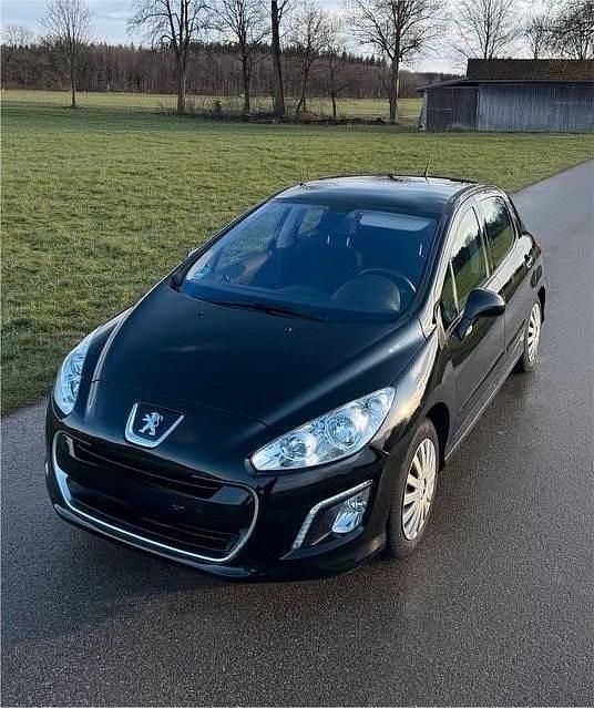 Gebraucht Peugeot 308 120 PS (88 kW) 2011 Andere farben Limousine
