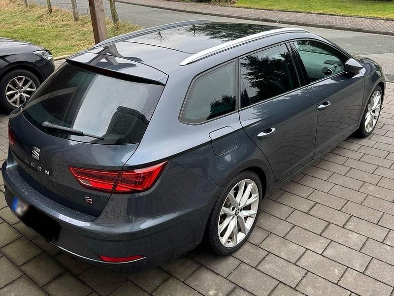Second-hand Seat Leon ST FR 190 CP (139 kW) 2018 Negru Break