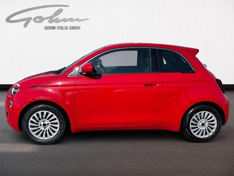 Gebraucht Fiat 500e Red 69 kW (95 PS) 2022 Rot Limousine