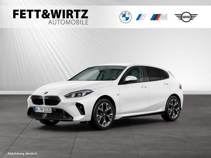 Alpinweiss Gebraucht 2024 BMW 120 M Sport Kleinwagen | 31.900 € (Superpreis) - Bild 1/3