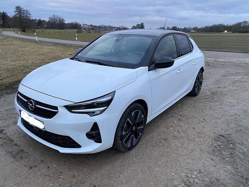 Gebraucht Opel Corsa-e Ultimate 100 kW (136 PS) 2021 Weiß Kleinwagen