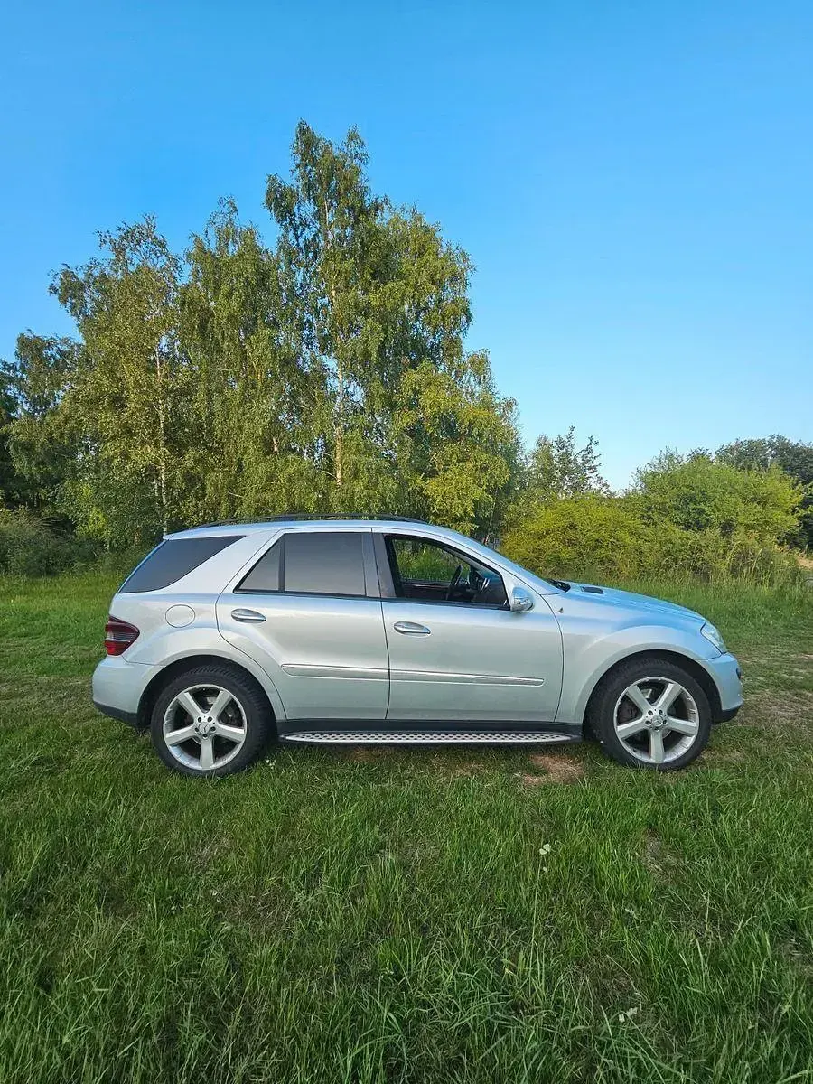 Gebraucht Mercedes ML420 306 PS (225 kW) 2008 Silber SUV