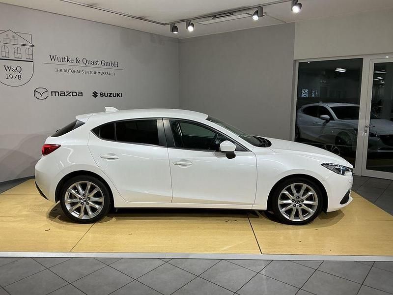 Gebraucht Mazda 3 Urban Limited 120 PS (88 kW) 2015 Weiß Limousine