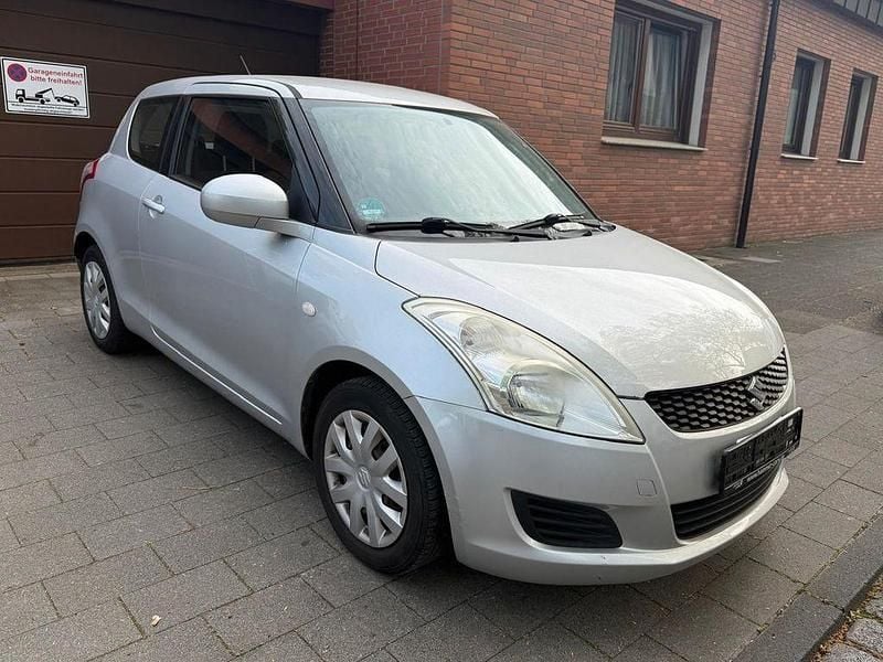 Second-hand Suzuki Swift Basic 94 CP (69 kW) 2011 Gri Hatchback