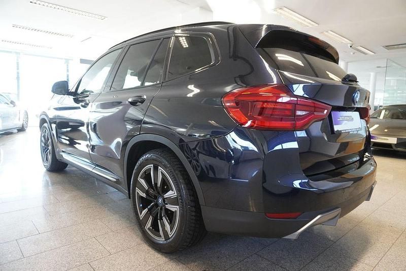 Gebraucht BMW iX3 210 kW (286 PS) 2021 Schwarz SUV