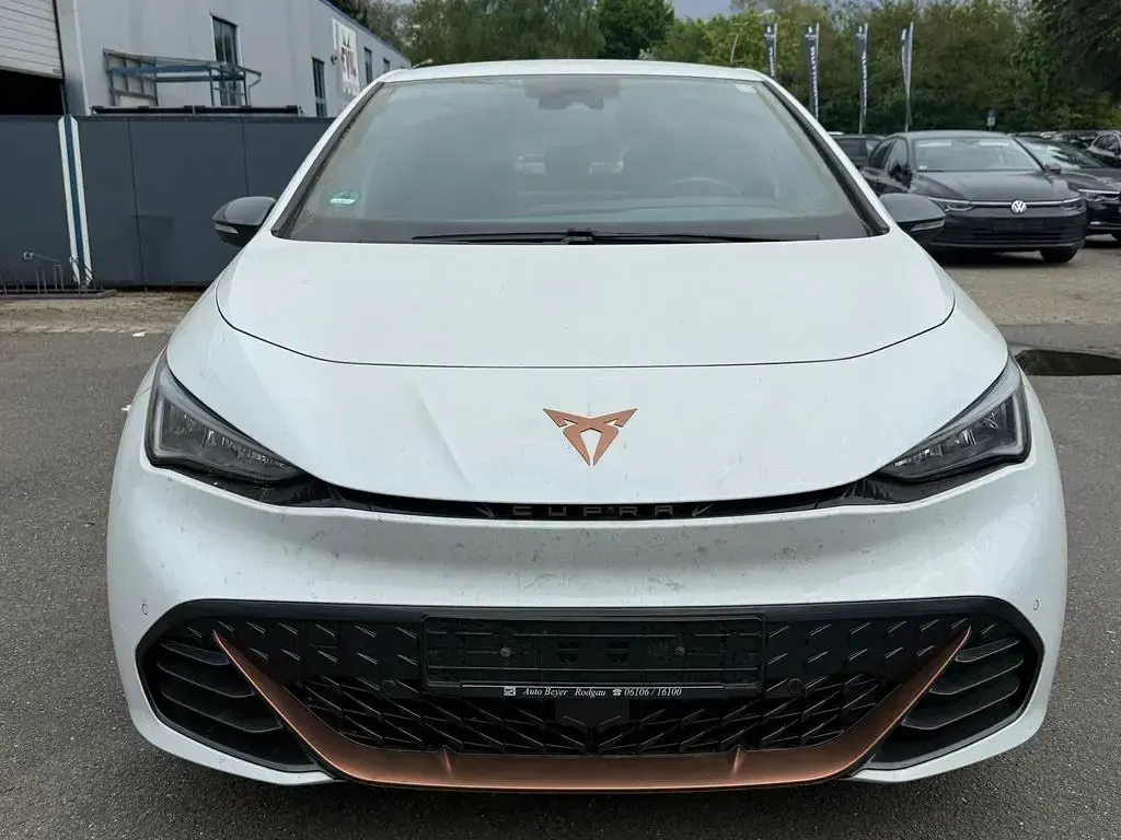 Second-hand Cupra Born 150 kW (204 CP) 2022 Alb Hatchback