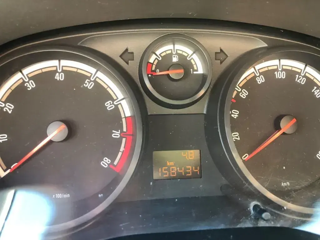 Usado Opel Corsa Selection 60 HP (44 kW) 2009 Azul Citadino