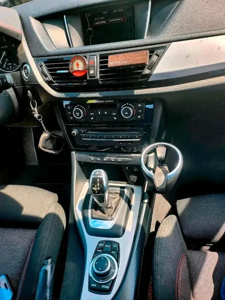 Gebraucht BMW X1 Sport Line 143 PS (105 kW) 2015 Grau SUV