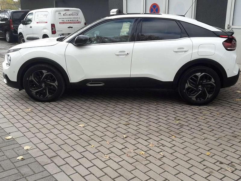 Gebraucht Citroën C4 Shine 131 PS (96 kW) 2021 Weiß Limousine