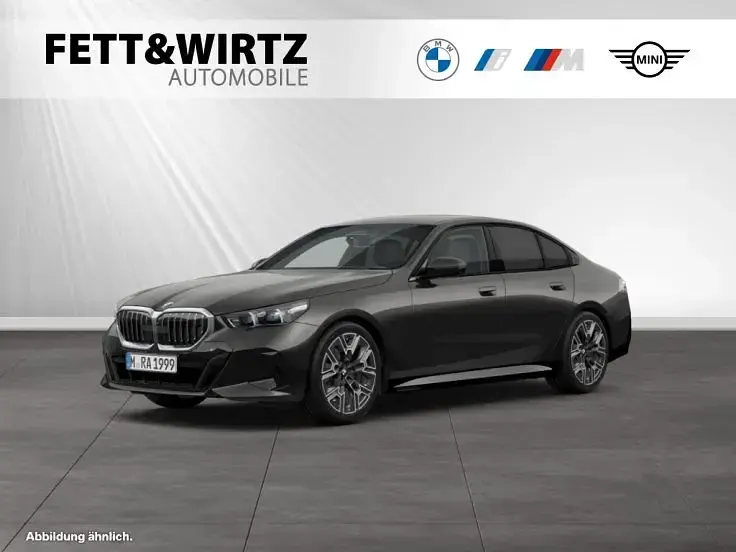 Gebraucht BMW 520 M Sport 197 PS (144 kW) 2025 Limousine