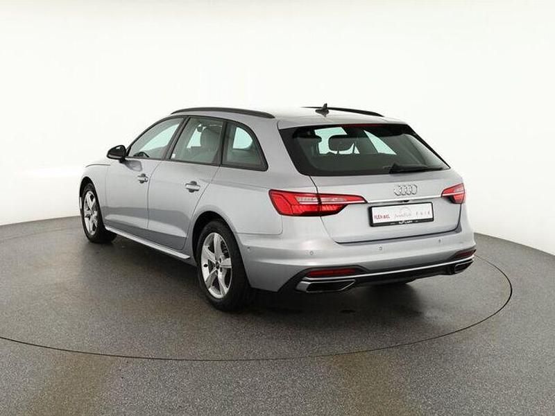 Gebraucht Audi A4 Comfort 163 PS (119 kW) 2022 Andere Kombi