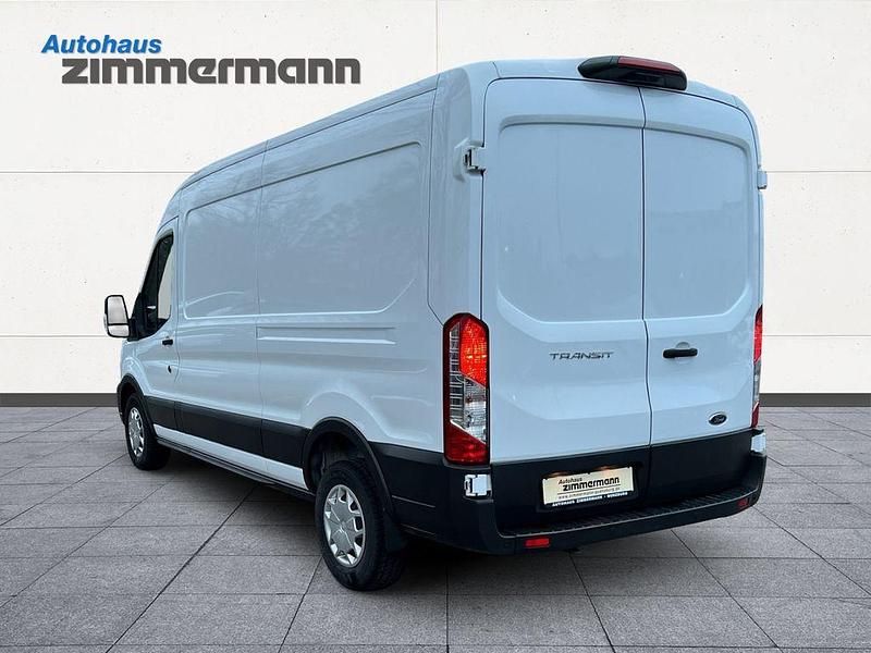 Gebraucht Ford Transit Trend 131 PS (96 kW) 2023 Frost weiß Van