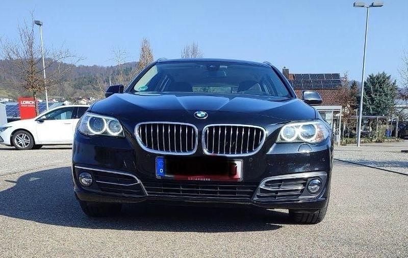 Schwarz Gebraucht 2016 BMW 530 Luxury Line Kombi | 19.499 € (Guter Preis) - Bild 1/4