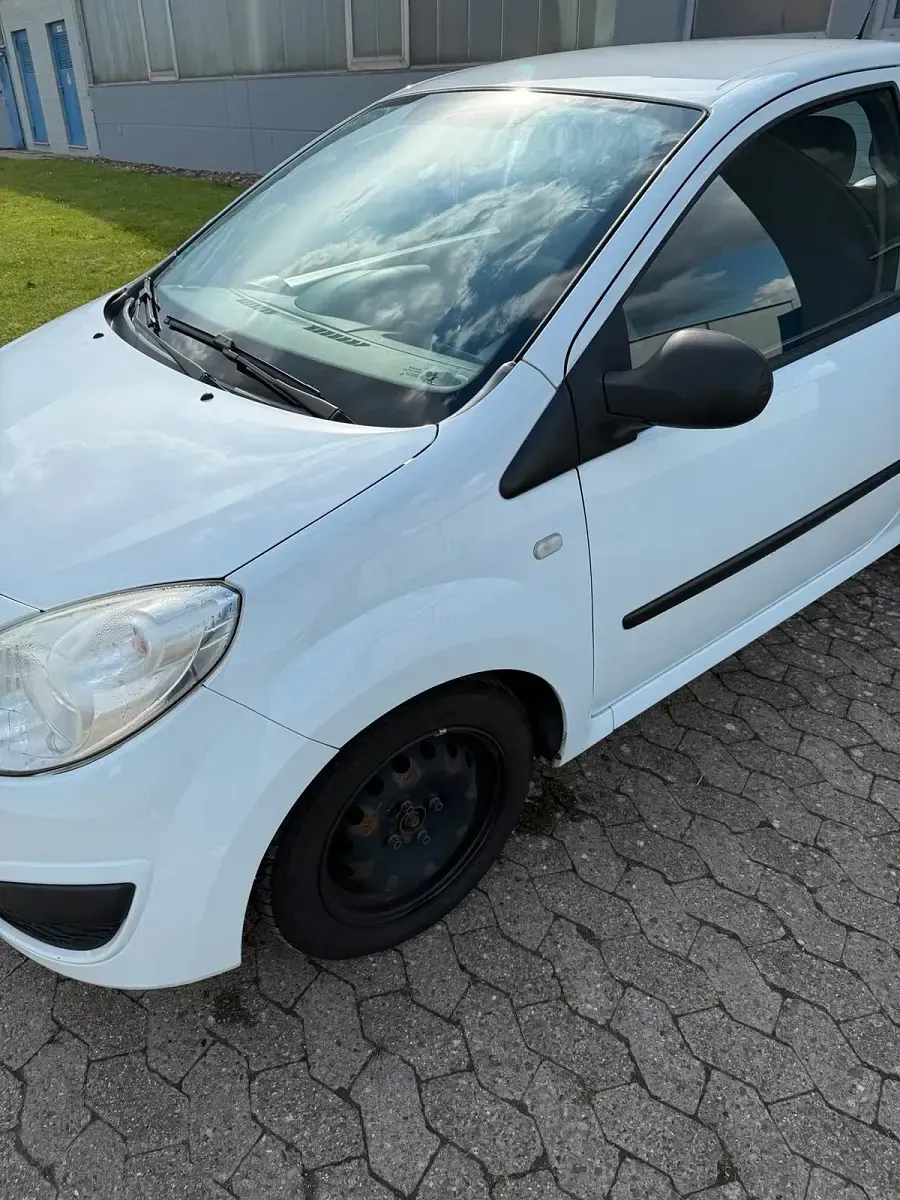 Gebraucht Renault Twingo 60 PS (44 kW) 2009 Weiß Kleinwagen