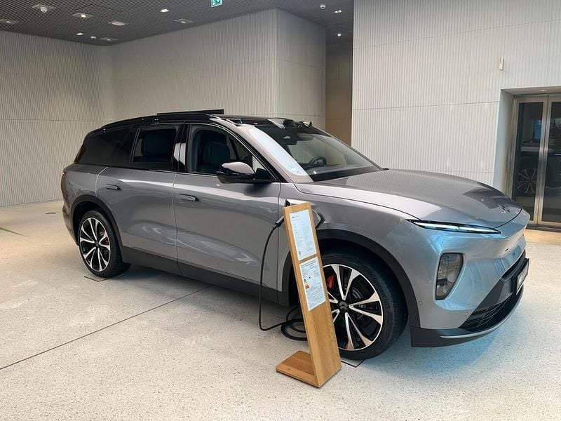 Gebraucht Nio EL8 480 kW (653 PS) 2024 Silber SUV