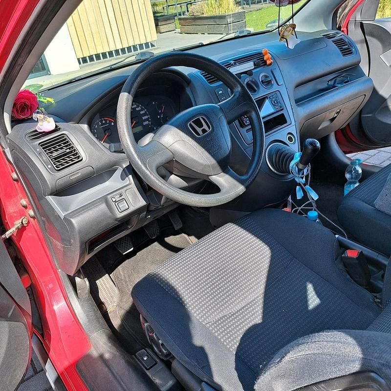Second-hand Honda Civic 2002 Hatchback