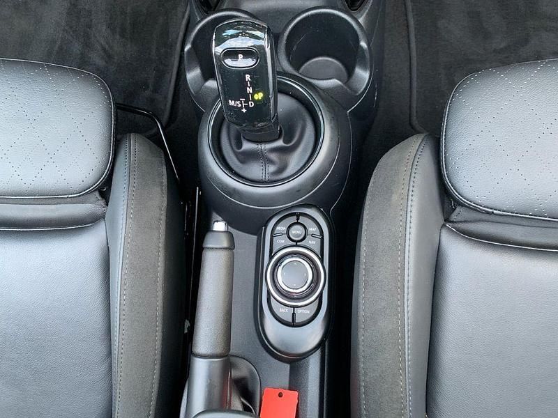 Gebraucht Mini Cooper Cabriolet Classic 136 PS (100 kW) 2022 Island blue (metallic) Cabrio