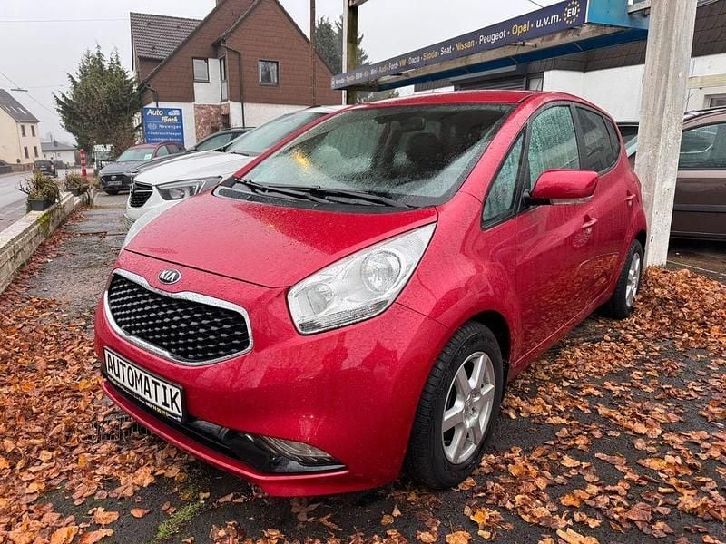 Rot Gebraucht 2018 Kia Venga Platinum Edition Kleinwagen | 13.890 € (Fairer Preis) - Bild 1/4