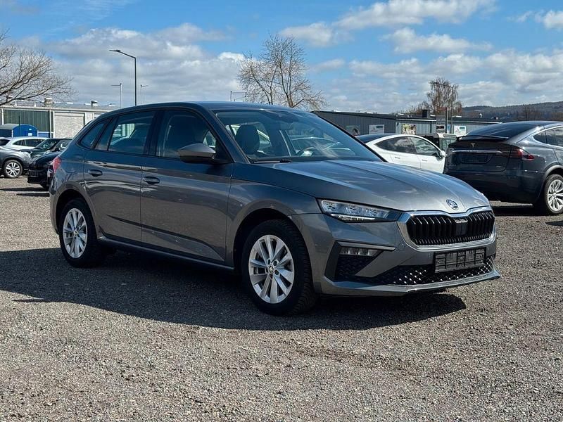 Gebraucht Skoda Scala Selection 150 PS (110 kW) 2024 Grau Kleinwagen