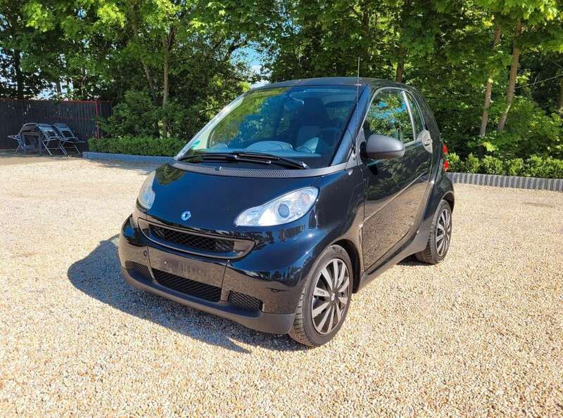 Schwarz Gebraucht 2011 Smart ForTwo Coupé Coupé | 3.680 € (Guter Preis) - Bild 1/4