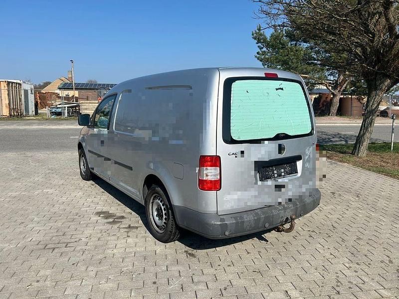 Gebraucht VW Caddy Maxi 102 PS (75 kW) 2009 Silber Van / Kleinbus