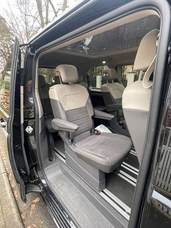 Gebraucht VW Multivan Style 204 PS (150 kW) 2023 Schwarz Van