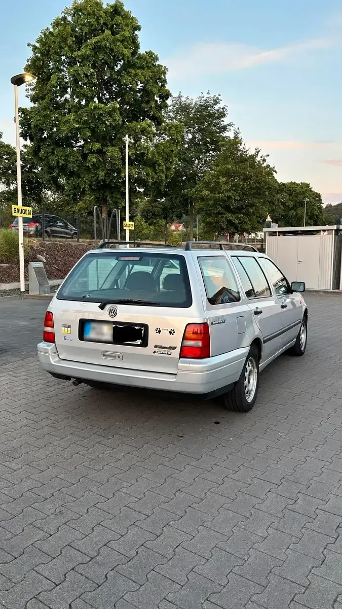 Gebraucht VW Golf III 75 PS (55 kW) 1996 Silber Kombi
