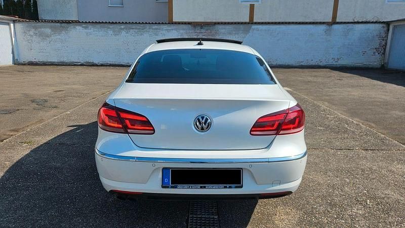 Usata VW CC 211 CV (155 kW) 2013 Bianco Berlina