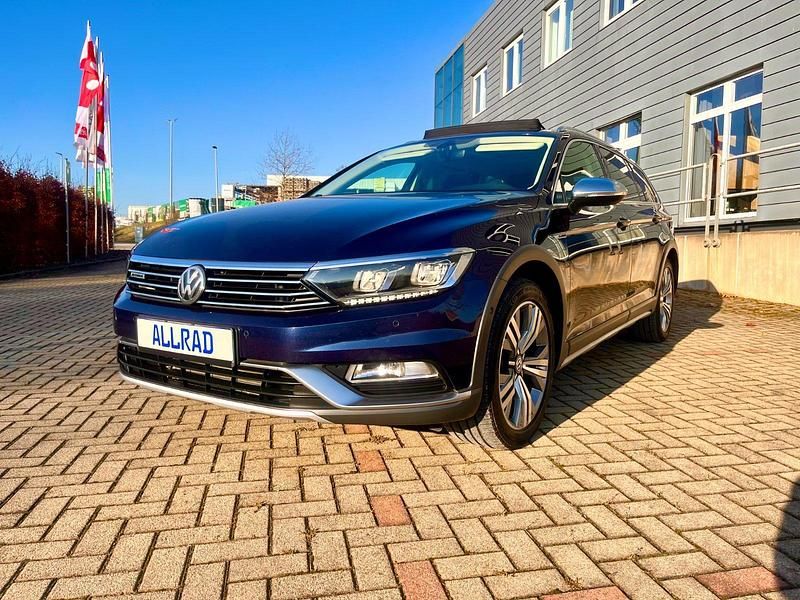 Gebraucht VW Passat Alltrack 239 PS (175 kW) 2017 Night blue Kombi