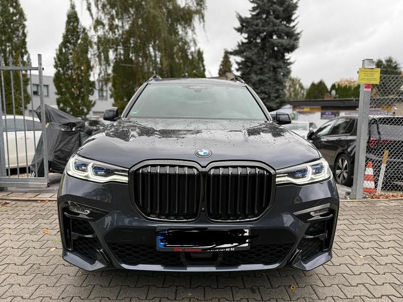 Gebraucht BMW X7 Executive 530 PS (389 kW) 2020 Arktikgrau brillanteffekt SUV