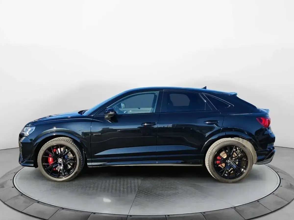 Gebraucht Audi RS Q3 400 PS (294 kW) 2021 Mythosschwarz metallic SUV